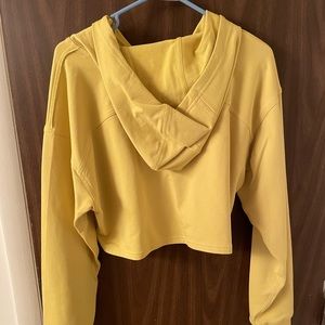 Lululemon cropped hoodie. Worn once. Size 12